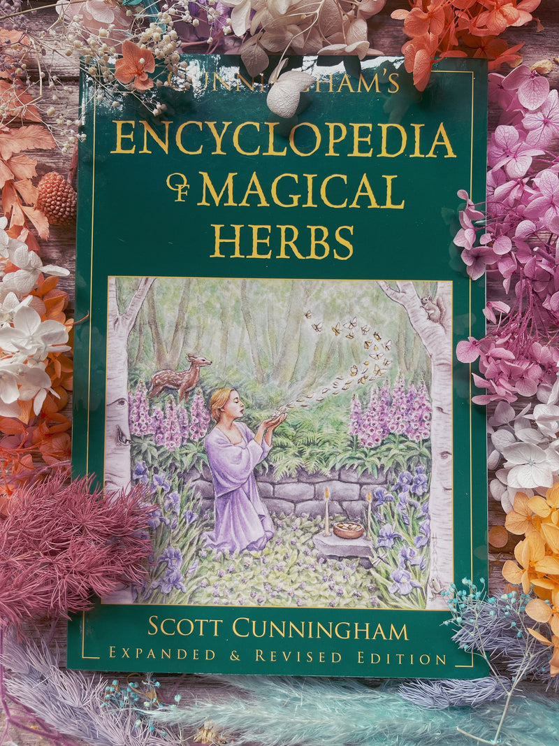 Cunningham's Encyclopedia Magical Herbs